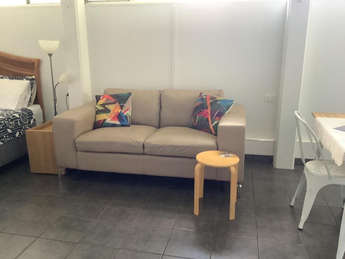 איירלי ביץ' Studio Apartment With Seaview מראה חיצוני תמונה